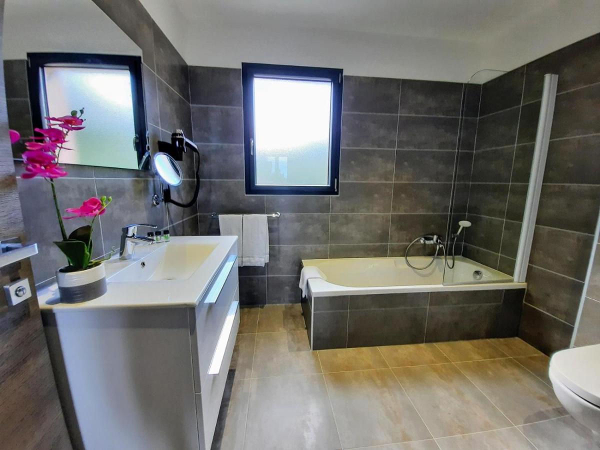 Hotel Casa Mea Santa-Maria-di-Lota Экстерьер фото